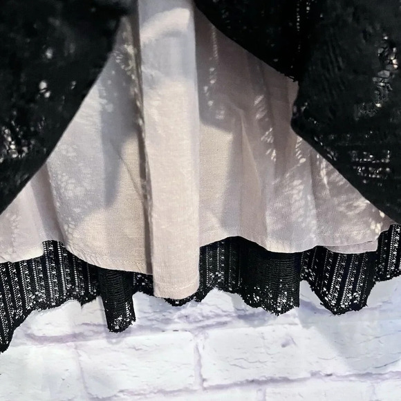 Free People Cocktail Dress Rocco Open Back Black Floral Lace Sleeveless Size 0 - Picture 8 of 14